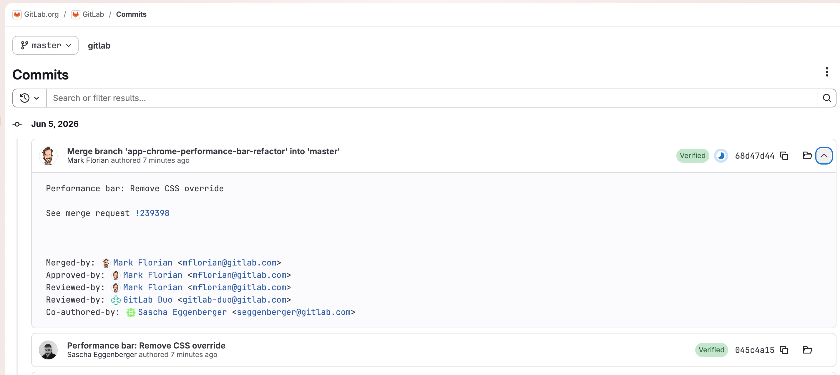An example of a repository's commits list